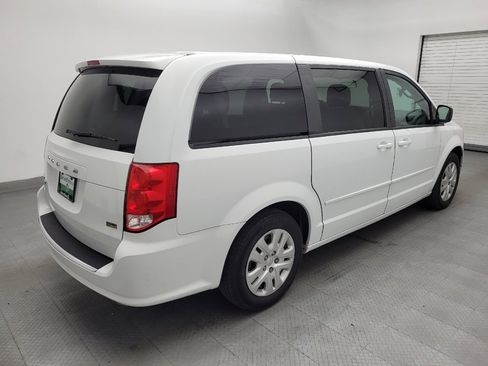 Used 2017 Dodge Grand Caravan SE FWD image 9