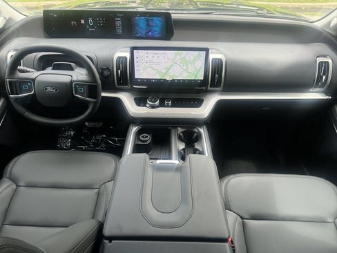 New 2027 Ford Expedition Active RWD image 2