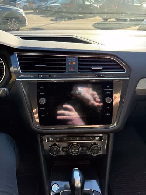 Used 2019 Volkswagen Tiguan SE w/ Panoramic Sunroof Package FWD image 20
