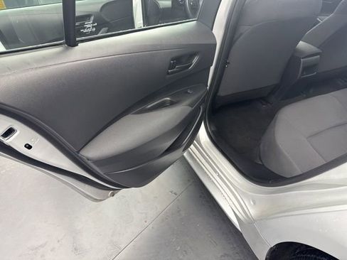 Used 2022 Toyota Corolla LE image 37
