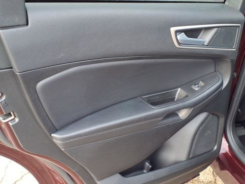 Used 2024 Ford Edge SEL w/ Convenience Package image 8