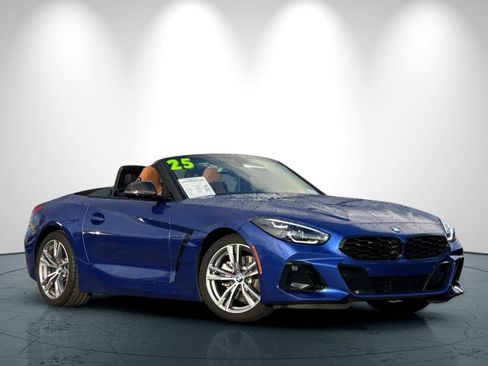 Used 2025 BMW Z4 sDrive30i w/ Premium Package image 2