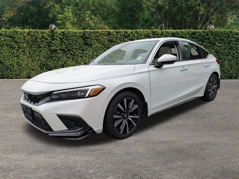 Used 2024 Honda Civic EX-L image 8