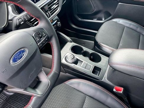 Used 2025 Ford Escape ST-Line w/ Tech Pack #1 FWD image 15