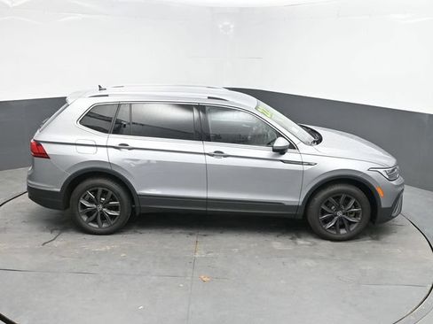 Used 2022 Volkswagen Tiguan SE FWD image 24