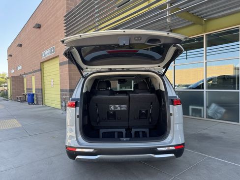 Used 2023 Kia Carnival SX Prestige w/ Paint Protection Package image 37