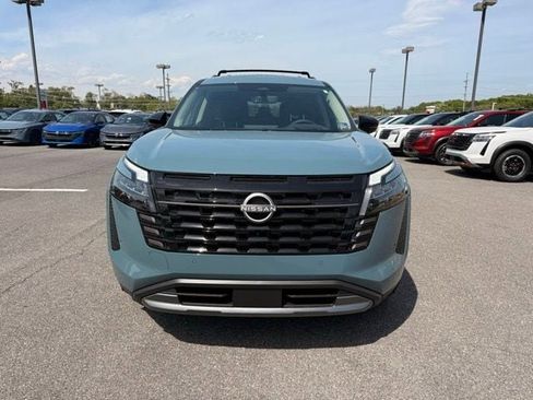 New 2026 Nissan Pathfinder Platinum w/ Cargo Package AWD/4WD image 3