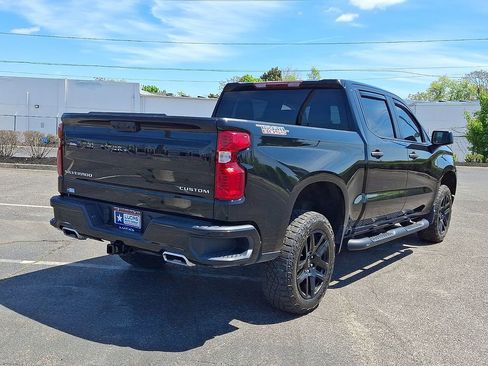 Used 2024 Chevrolet Silverado 1500 Custom Trail Boss AWD/4WD image 11