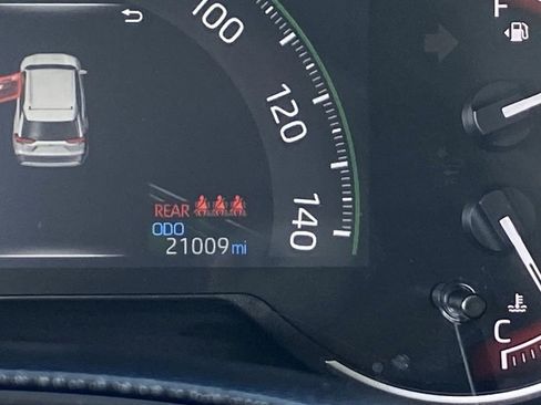 Certified 2025 Toyota RAV4 LE image 35