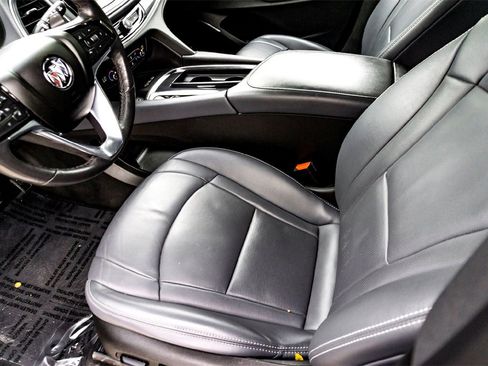 Used 2024 Buick Enclave Premium image 14