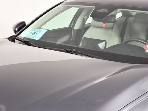 Certified 2025 Honda Accord LX image 12