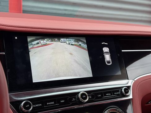 Used 2020 Bentley Continental GT image 19