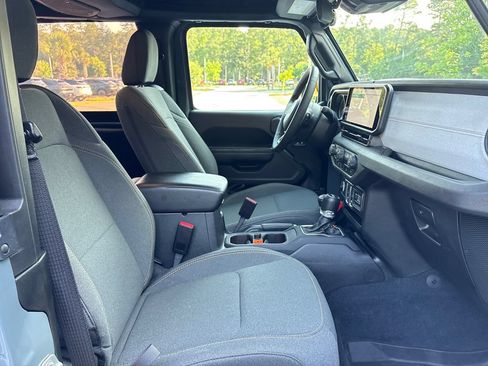 Used 2024 Jeep Wrangler Sport AWD/4WD image 30