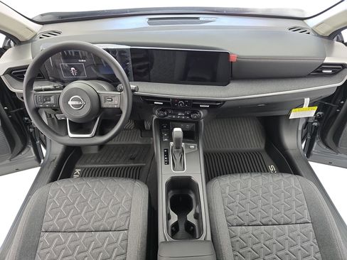 New 2026 Nissan Kicks SV w/ SV Premium Package FWD image 9