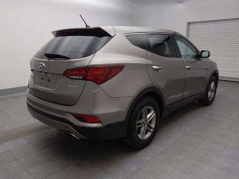 Used 2018 Hyundai Santa Fe Sport FWD image 9