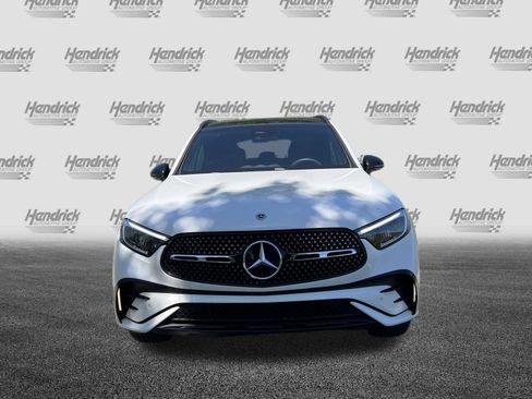 Certified 2025 Mercedes-Benz GLC 300 4MATIC image 3