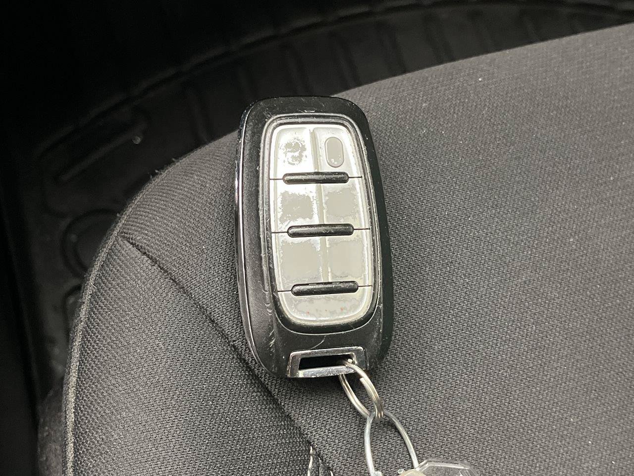 Used 2018 Chrysler Pacifica Touring Plus w/ S Appearance Package FWD image 26