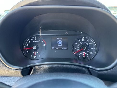 Used 2020 Kia Soul GT-Line FWD image 28
