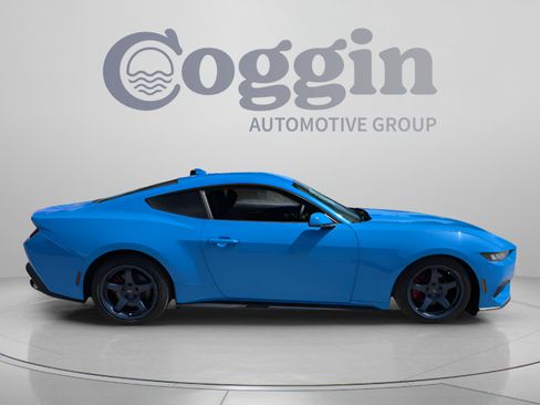 Used 2024 Ford Mustang Coupe RWD image 6
