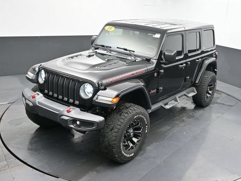 Used 2018 Jeep Wrangler Unlimited Rubicon w/ Dual Top Group AWD/4WD image 38