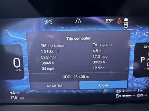 Certified 2023 Volvo XC60 T8 Plus AWD/4WD image 29