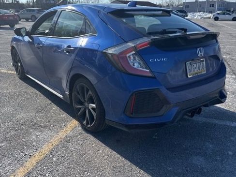 Used 2018 Honda Civic Sport Touring image 8