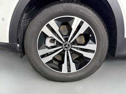 Used 2025 Mercedes-Benz GLB 250 image 29