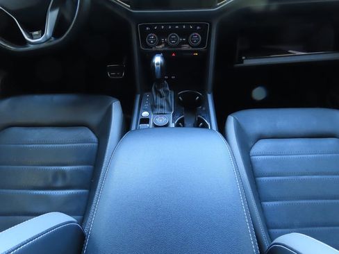 Used 2021 Volkswagen Atlas Cross Sport SEL Premium R-Line image 9