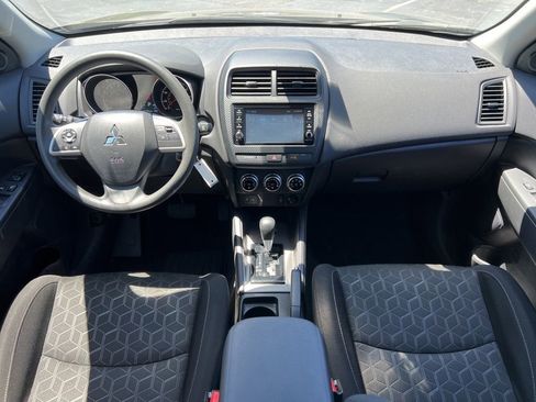 Used 2025 Mitsubishi Outlander Sport AWD image 19