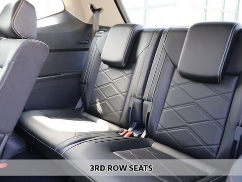 Used 2024 Volkswagen Atlas SE image 8