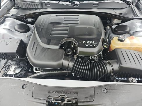 Used 2020 Dodge Charger SXT w/ Plus Group image 9