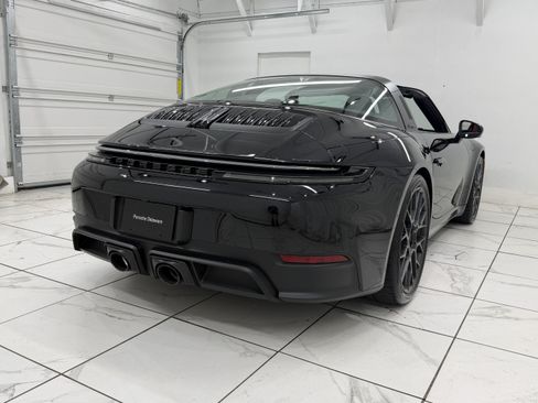 Certified 2025 Porsche 911 Targa 4 GTS AWD/4WD image 13
