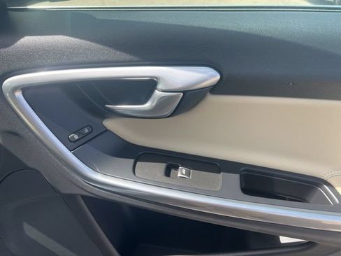 Used 2018 Volvo S60 T5 Inscription AWD/4WD image 32
