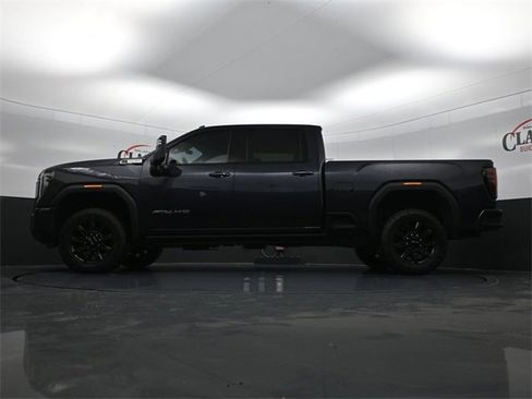 Used 2024 GMC Sierra 2500 AT4 w/ AT4 Premium Plus Package image 24