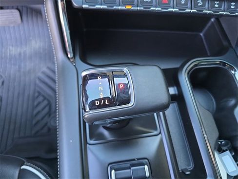 Certified 2024 GMC Sierra 1500 AT4X w/ AT4X AEV Edition image 23