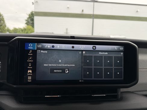 Used 2024 Jeep Wrangler Unlimited AWD/4WD image 18