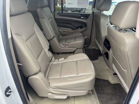 Used 2017 Chevrolet Suburban Premier image 34