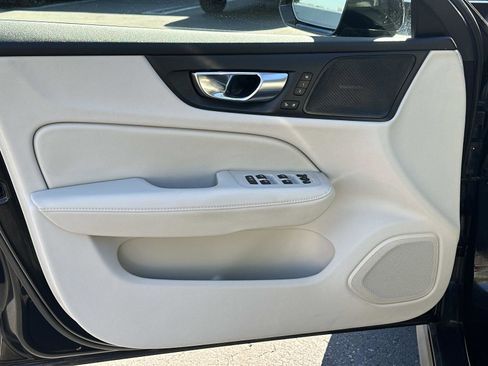 Certified 2023 Volvo V60 B5 Cross Country Plus w/ Climate Package image 15