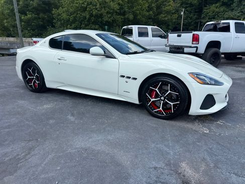 Used 2018 Maserati GranTurismo Sport RWD image 10