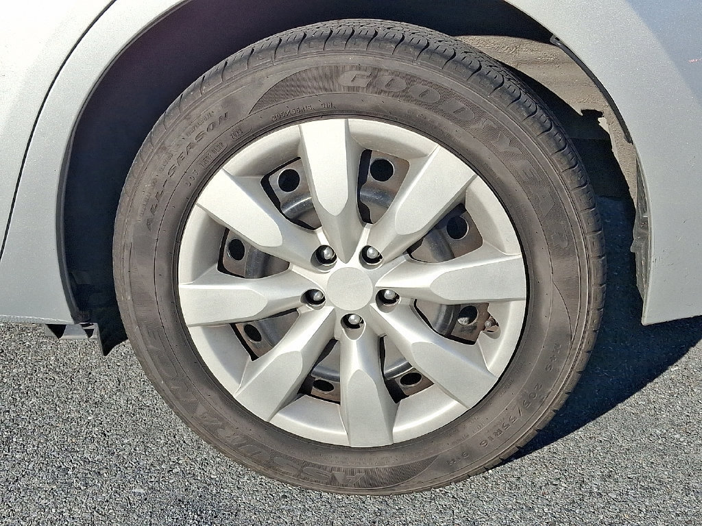 Used 2019 Toyota Corolla LE FWD image 8