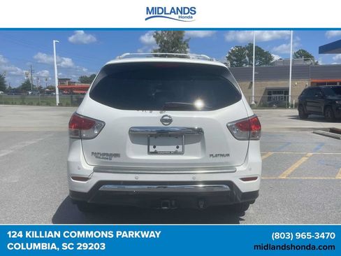 Used 2014 Nissan Pathfinder Platinum FWD image 5