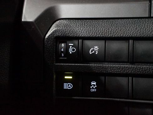 Used 2026 Toyota Tacoma SR5 RWD image 25