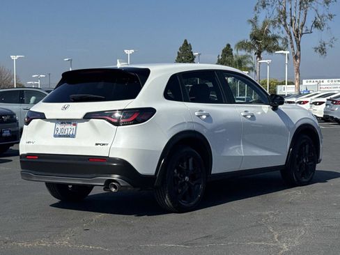 Certified 2024 Honda HR-V Sport image 5