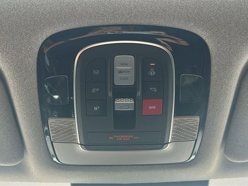 Used 2023 Hyundai Palisade Limited image 30