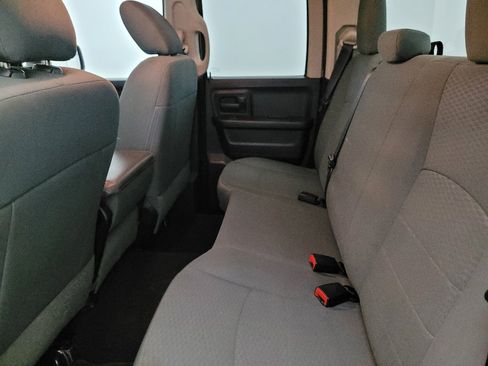 Used 2017 RAM 1500 Express AWD/4WD image 18