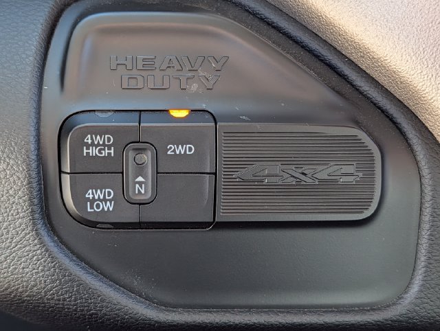 Used 2024 RAM 2500 Laramie w/ Safety Group AWD/4WD image 32