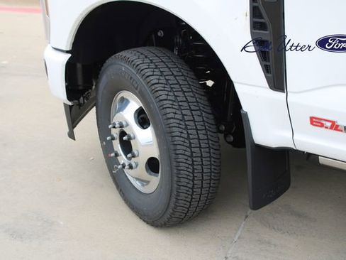 New 2026 Ford F350 Platinum image 5