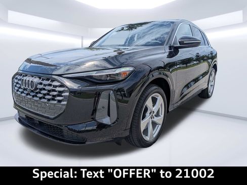 Certified 2025 Audi Q5 Prestige AWD/4WD image 8