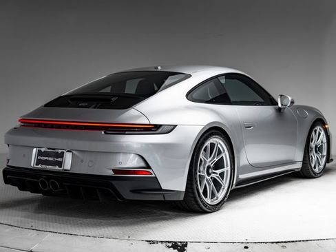 Certified 2024 Porsche 911 GT3 RWD image 44