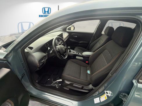 Used 2025 Honda HR-V Sport image 18